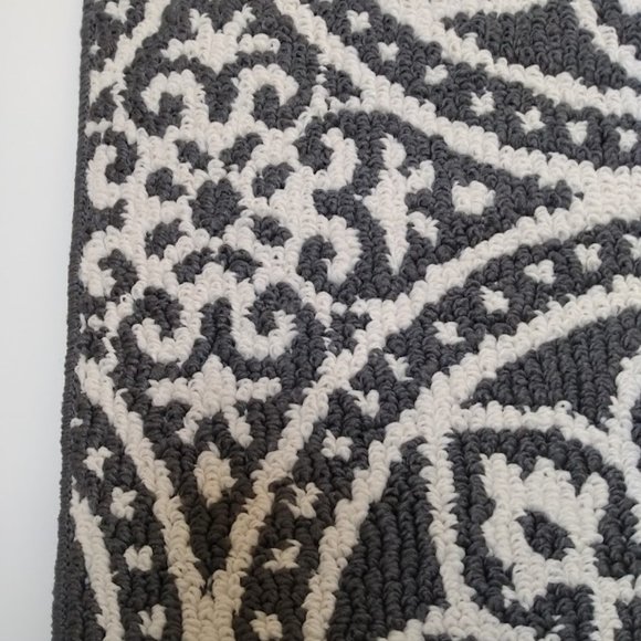 Maples Accent Rug - Picture 2 of 4